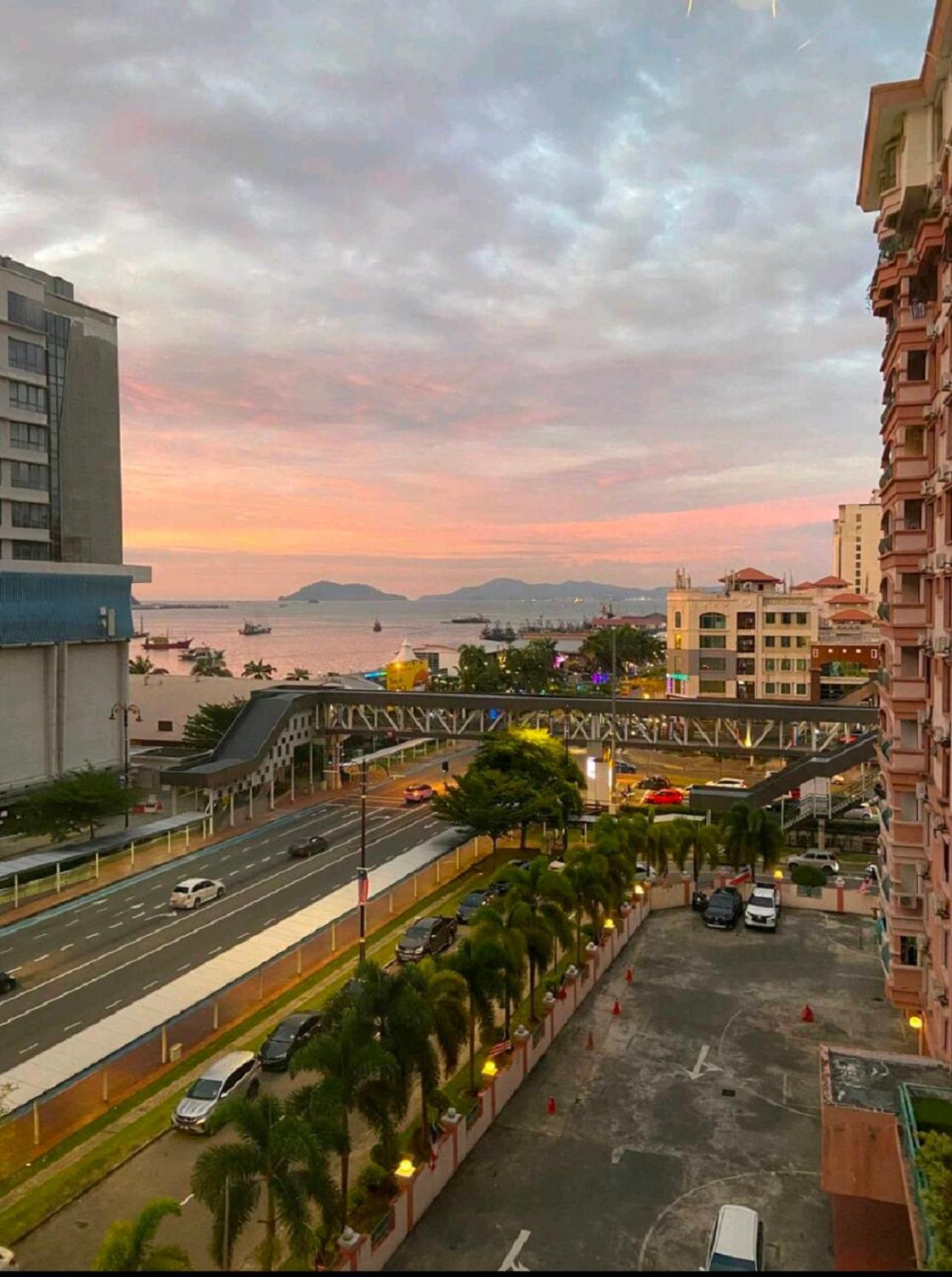 Jj Homes Marina Court Kota Kinabalu Bagian luar foto